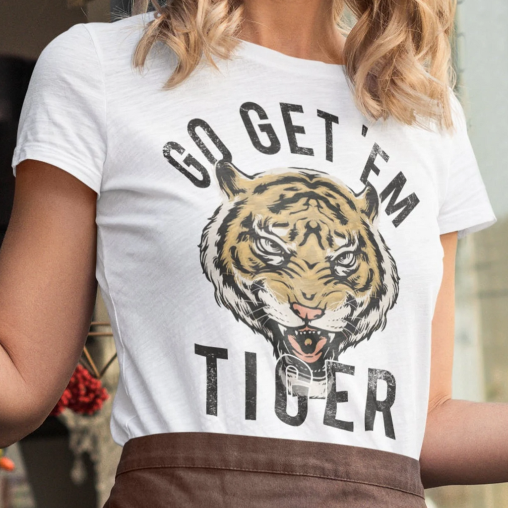 Tiger Graphic Tee, Women's Oversized T-Shirt, Tropical Jungle Vintage Tee,  Get em Tiger, tshirt for women, Gift for her, Grunge Tiger Shirt