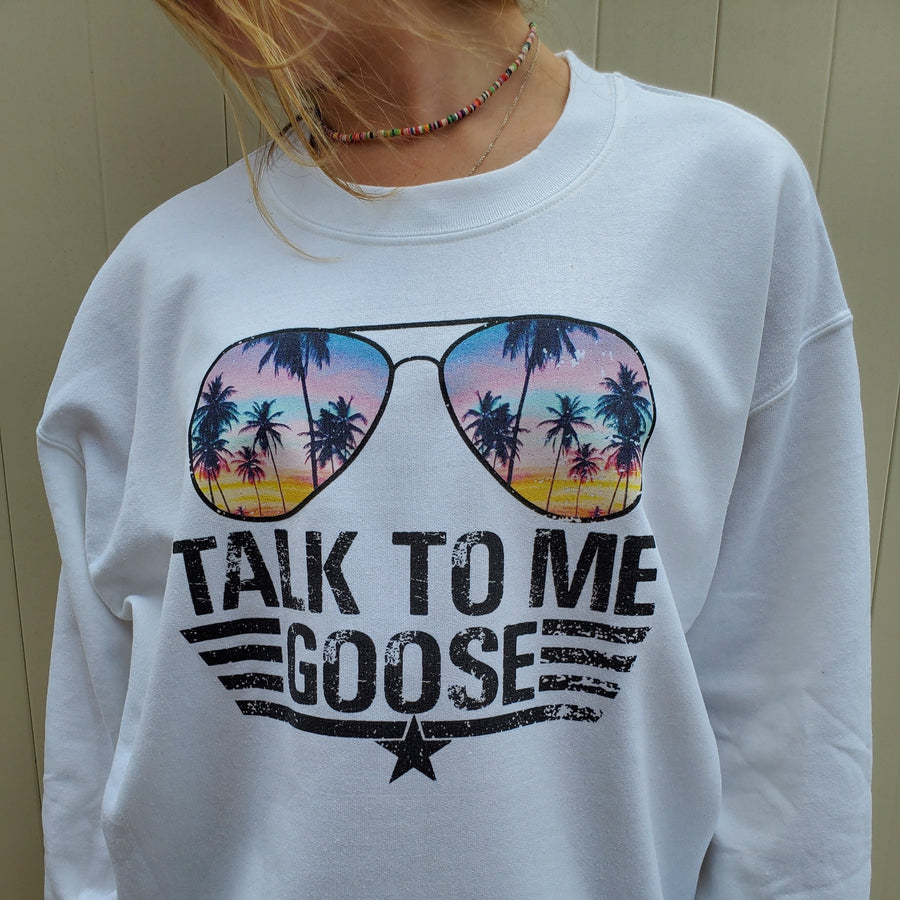 Høre fra pust Smidighed Women's Talk To Me Goose Sweatshirt - Girls Printed Crewneck Sweatshir –  Dream Team Designs LLC