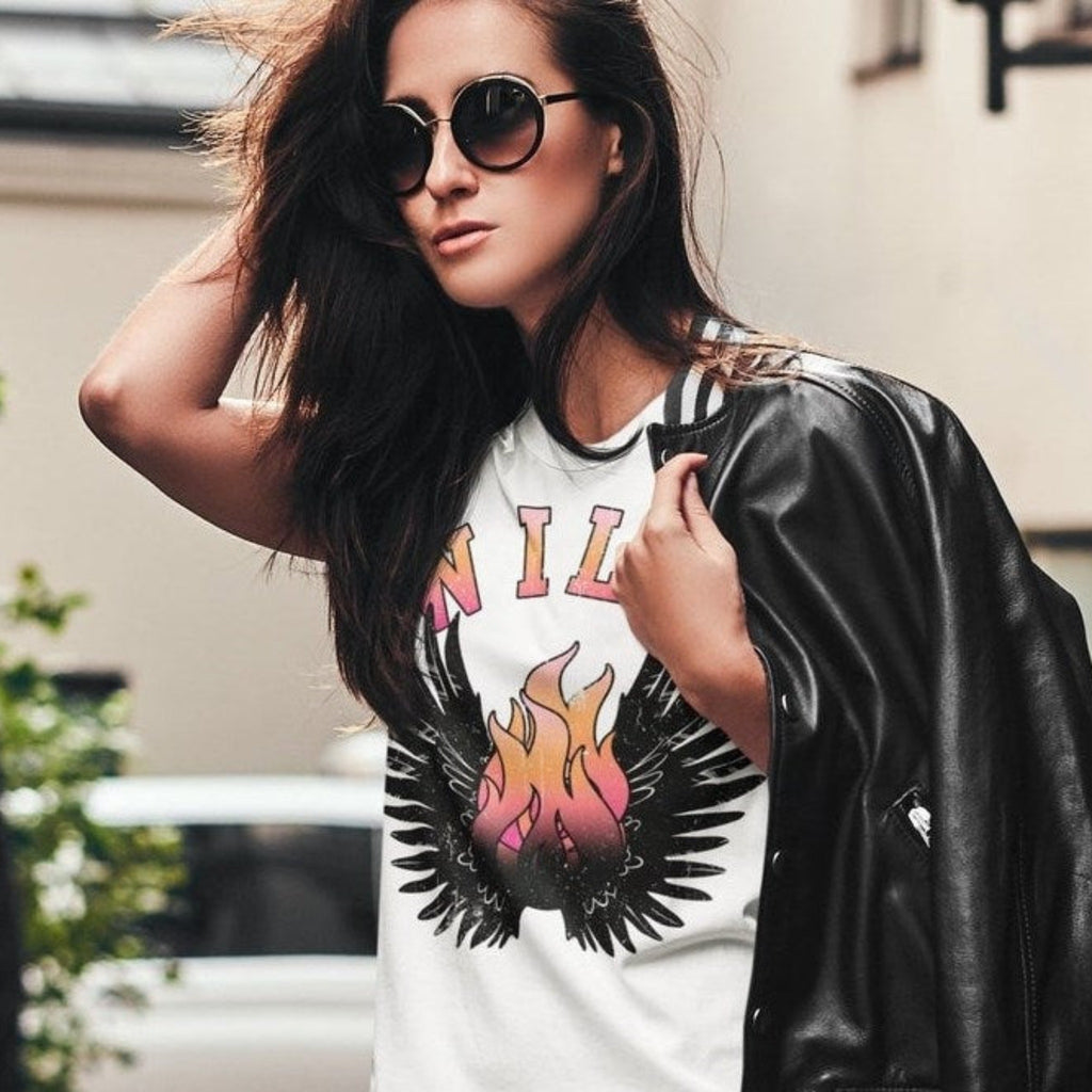 Women's Retro Wild WIngs T-Shirt - Best Printed Design Tshirt Tees for Ladies Girls Friends & Family