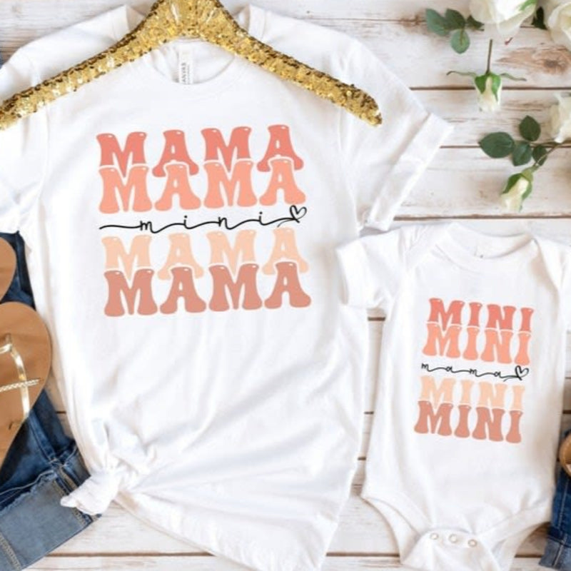 Women's Retro Mama and Mini Me T-Shirt - Girls Printed Design Tshirt - Best Ideal Gift Tees for Your Friends & Family (Peach)